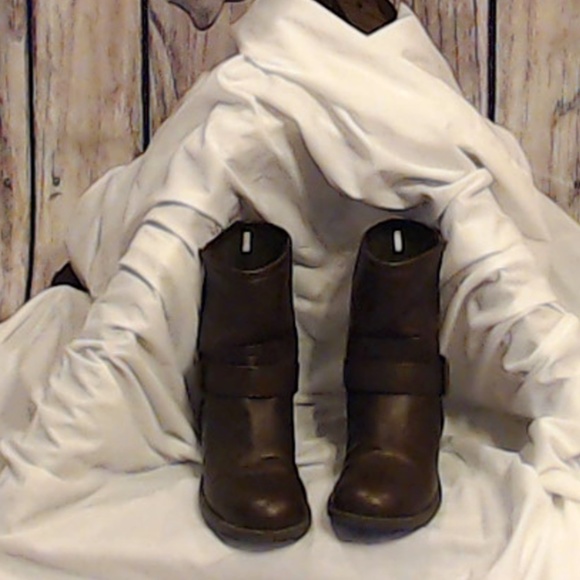 Old Navy Shoes - Old Navy Ankle Boots